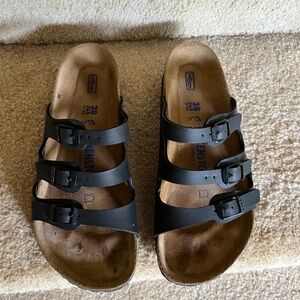 Like new Birkenstocks size 38, US7